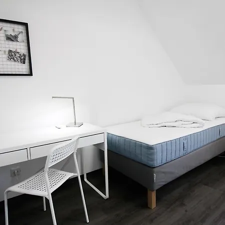 Sh Team Lodges 4 Apartments Fuer Max 19 Personen L Monteure L Messe L Business Duisburg Exterior photo
