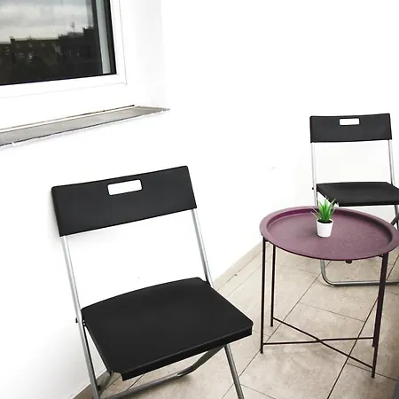 Sh Team Lodges 4 Apartments Fuer Max 19 Personen L Monteure L Messe L Business Duisburg Exterior photo