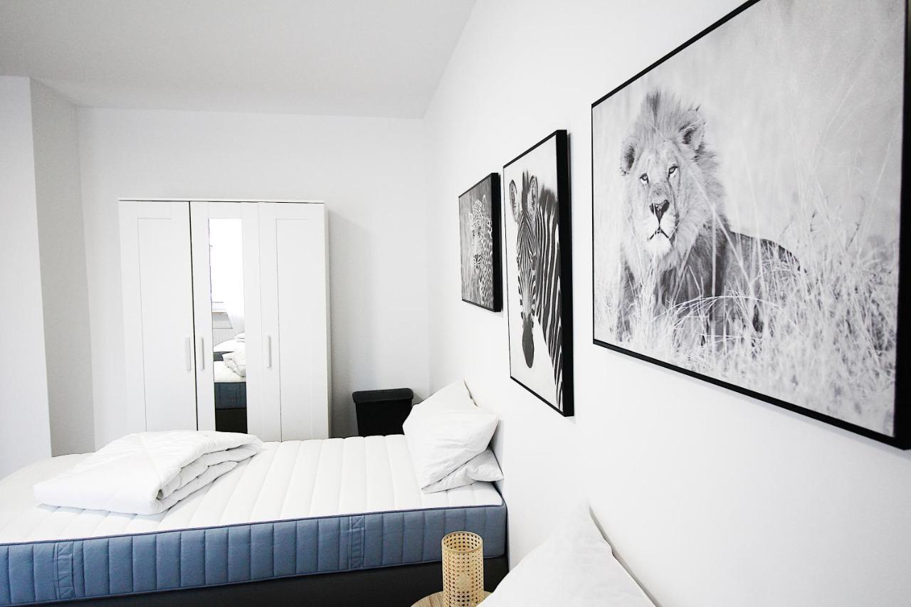 Apartment Sh Team 4 Fuer Max 19 Personen L Monteure L Messe L Business *